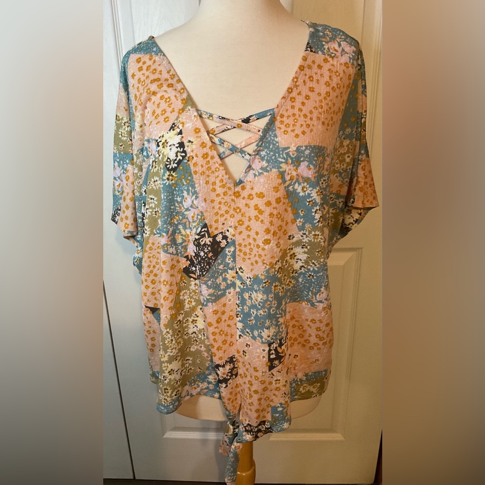 Daytrip Patchwork Short Sleeve V Neck Top Blouse Top Large‎